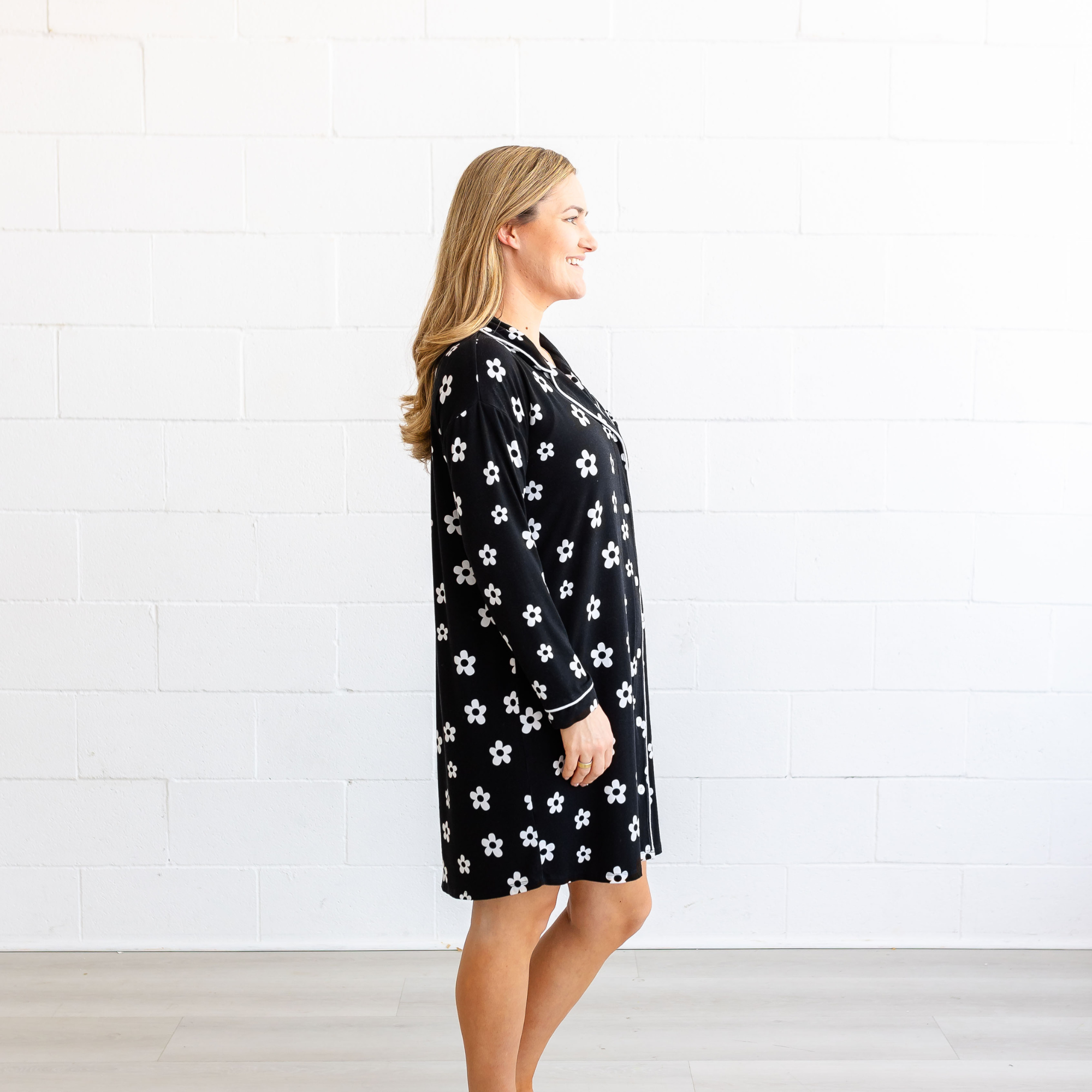 Postpartum Nightgown - Daisies